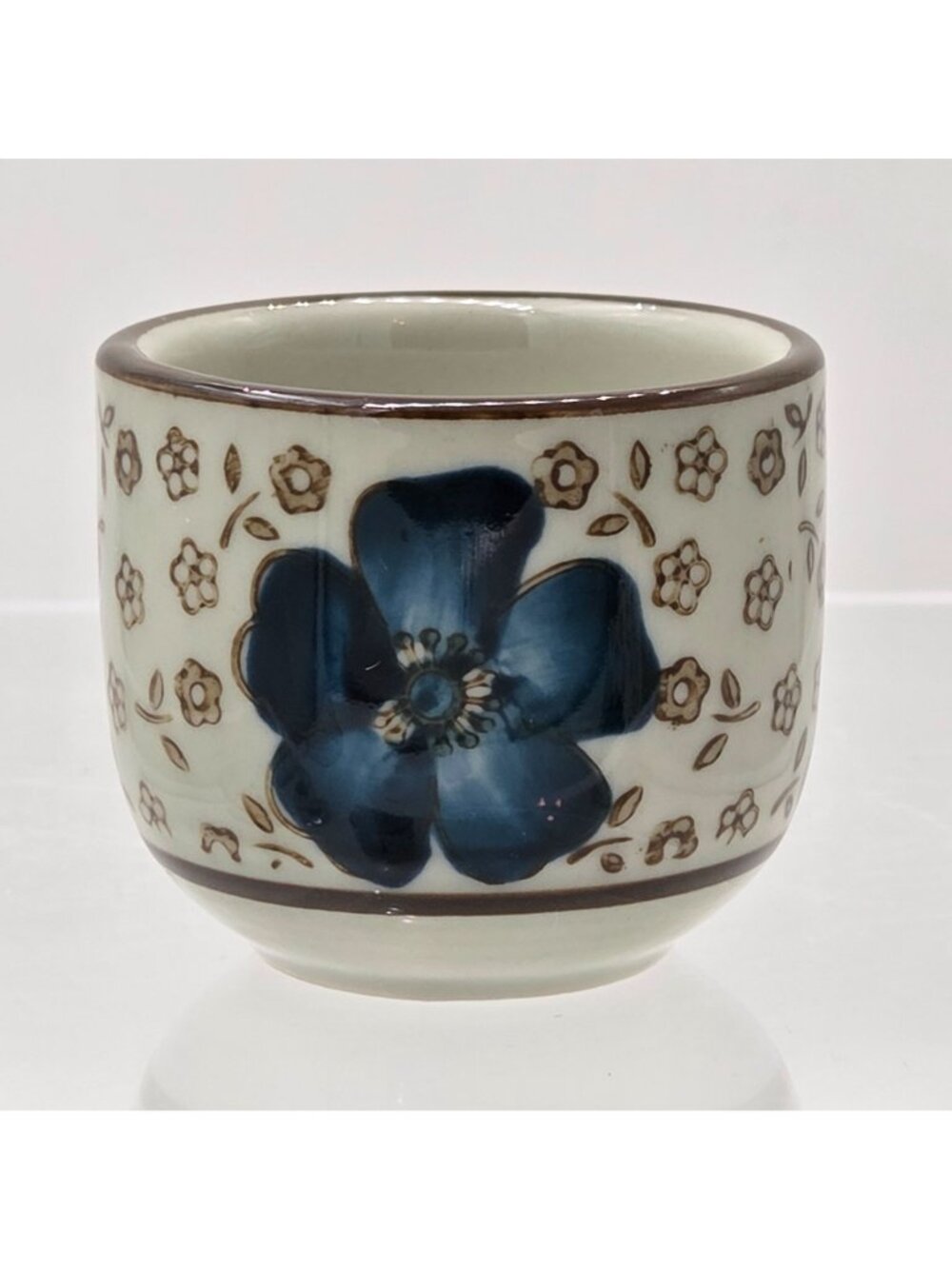 Japanese Import 7 Piece Sake Set Carafe 2 Sake Cup 2 Side Bowls 2 Chopstick Rest - Picture 5 of 10